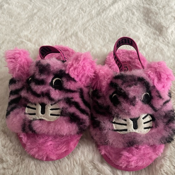 Toddler Uggs - Picture 2 of 4